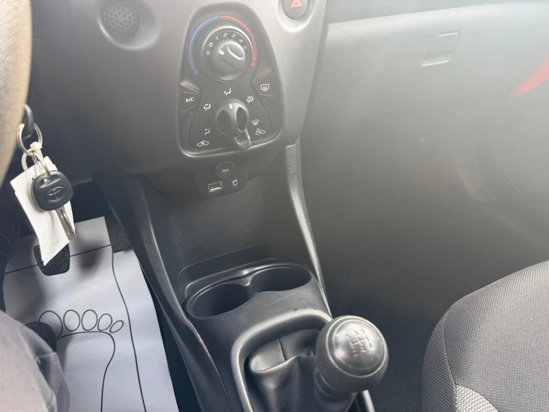 Toyota Aygo 1.0 I evro 6, снимка 14 - Автомобили и джипове - 52670482