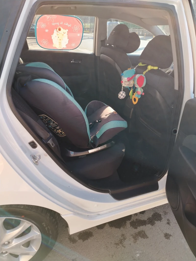 Hyundai I30 1.4 16v, снимка 11 - Автомобили и джипове - 52943835