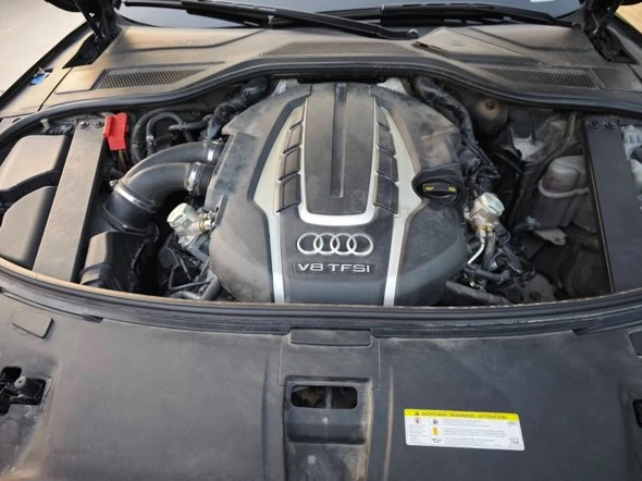 Audi S8 A8, снимка 5 - Автомобили и джипове - 48720558