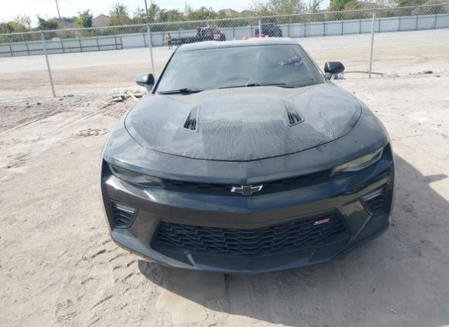 Chevrolet Camaro, снимка 2 - Автомобили и джипове - 49532732