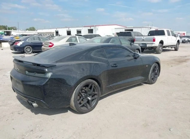 Chevrolet Camaro, снимка 6 - Автомобили и джипове - 49532732