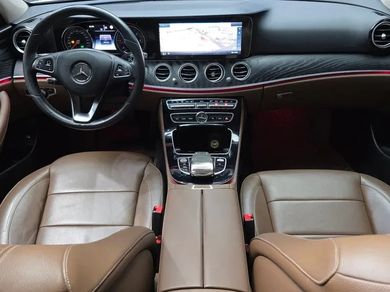 Mercedes-Benz E 220 CDI Avantgarde - изображение 7