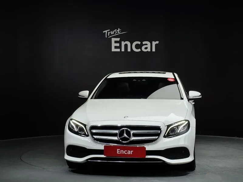 Mercedes-Benz E 220 CDI Avantgarde - изображение 3