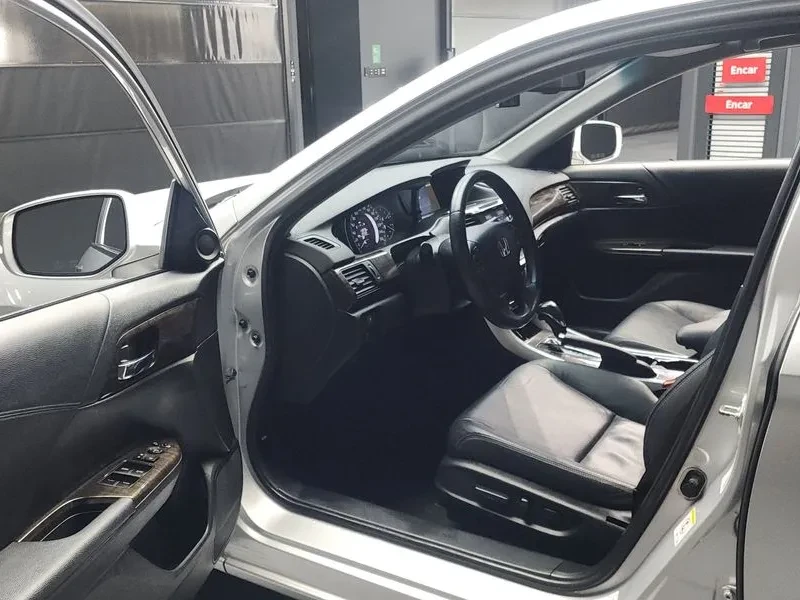 Honda Accord 2.4, снимка 10 - Автомобили и джипове - 54253576
