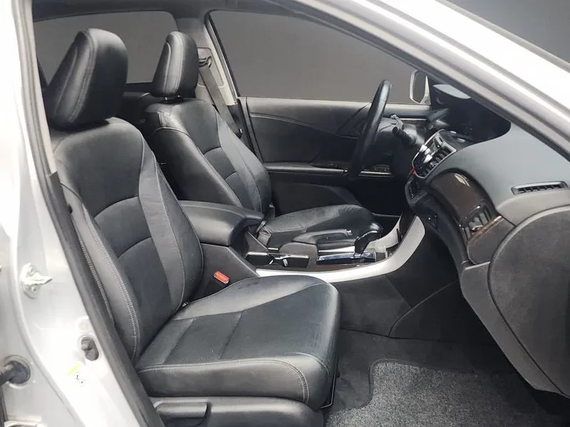 Honda Accord 2.4, снимка 11 - Автомобили и джипове - 54253576