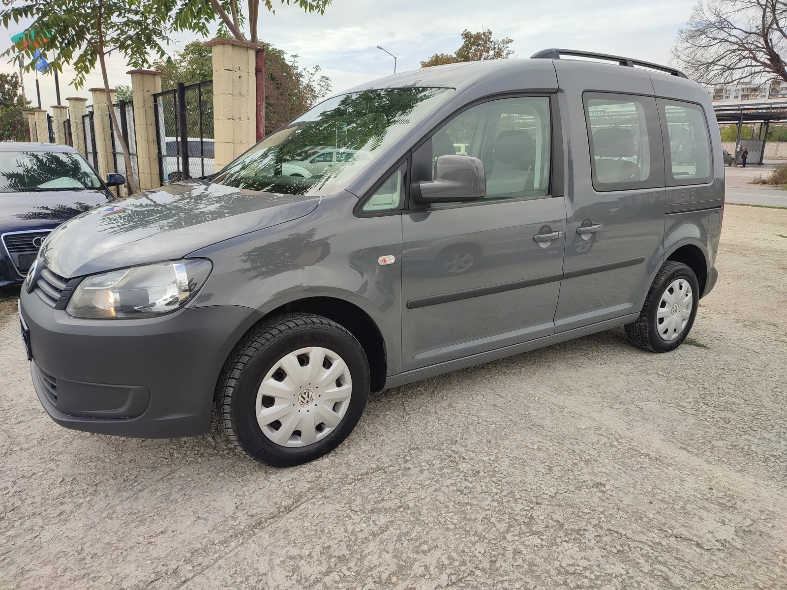 VW Caddy 1.6 D 7 места  - [1] 