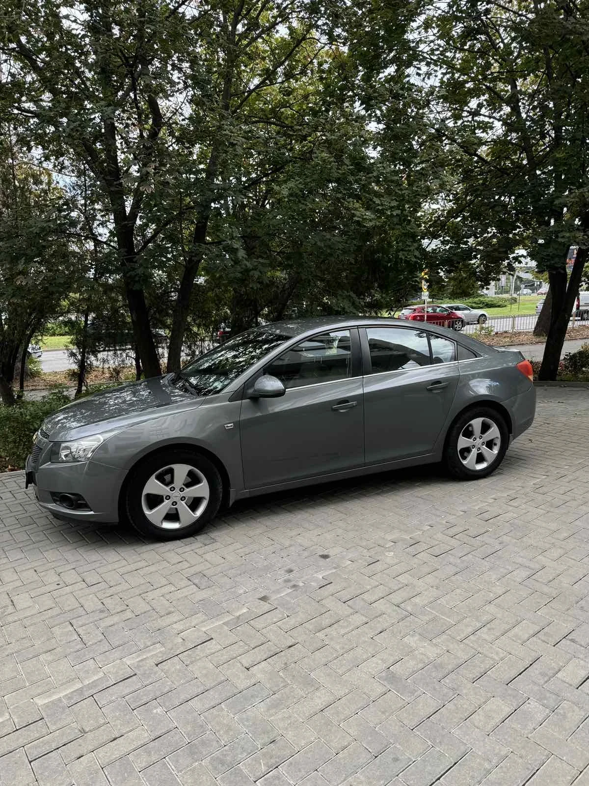 Chevrolet Cruze  - изображение 7