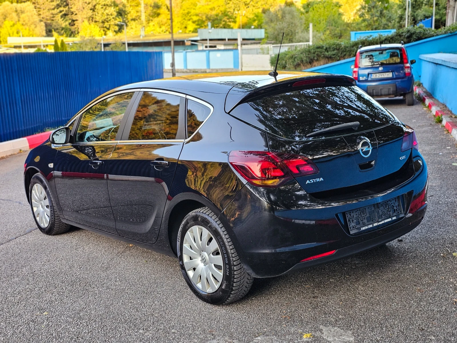 Opel Astra 1.7CDTI 110hp COSMO  - изображение 4