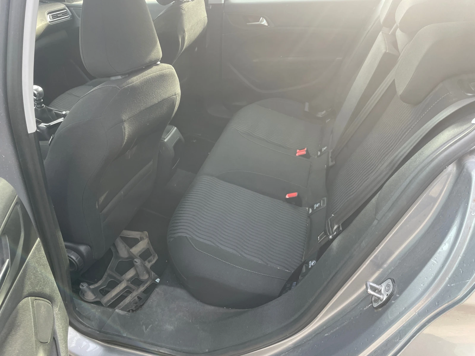 Peugeot 308 1.6 Blue HDI - изображение 9