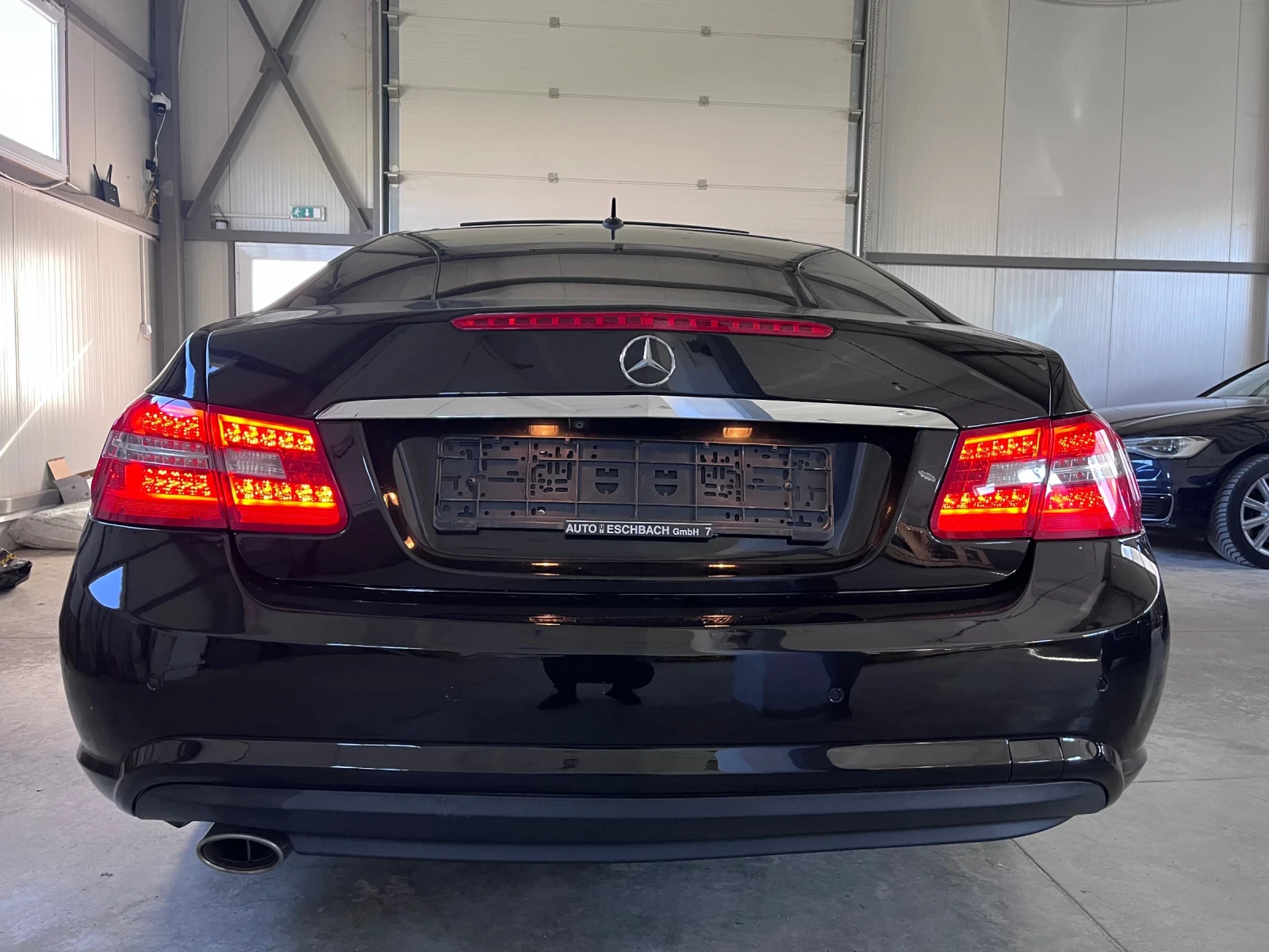 Mercedes-Benz E 220 AMG pack - изображение 7