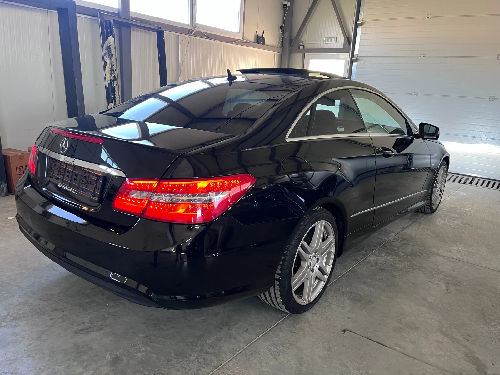 Mercedes-Benz E 220 AMG pack - изображение 4