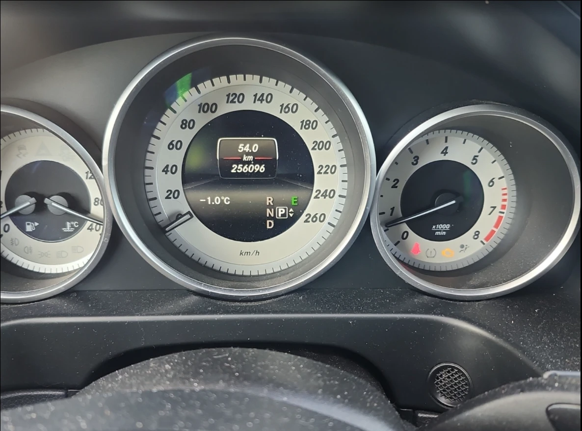 Mercedes-Benz E 400    | Mobile.bg   6