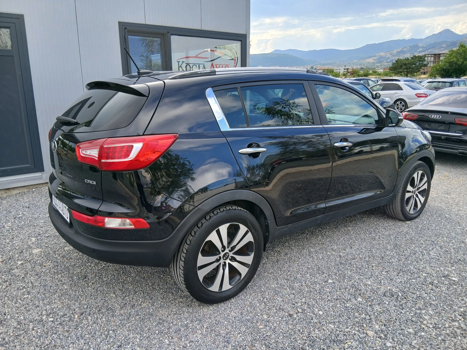 Kia Sportage КАТО НОВ/НАВИ/КАМЕРА, снимка 3 - Автомобили и джипове - 53697286