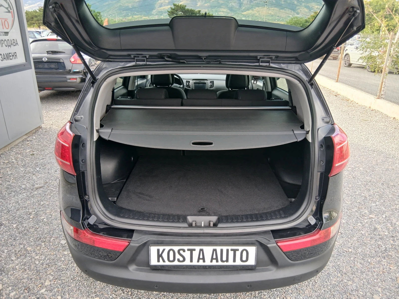 Kia Sportage КАТО НОВ/НАВИ/КАМЕРА, снимка 11 - Автомобили и джипове - 53697286