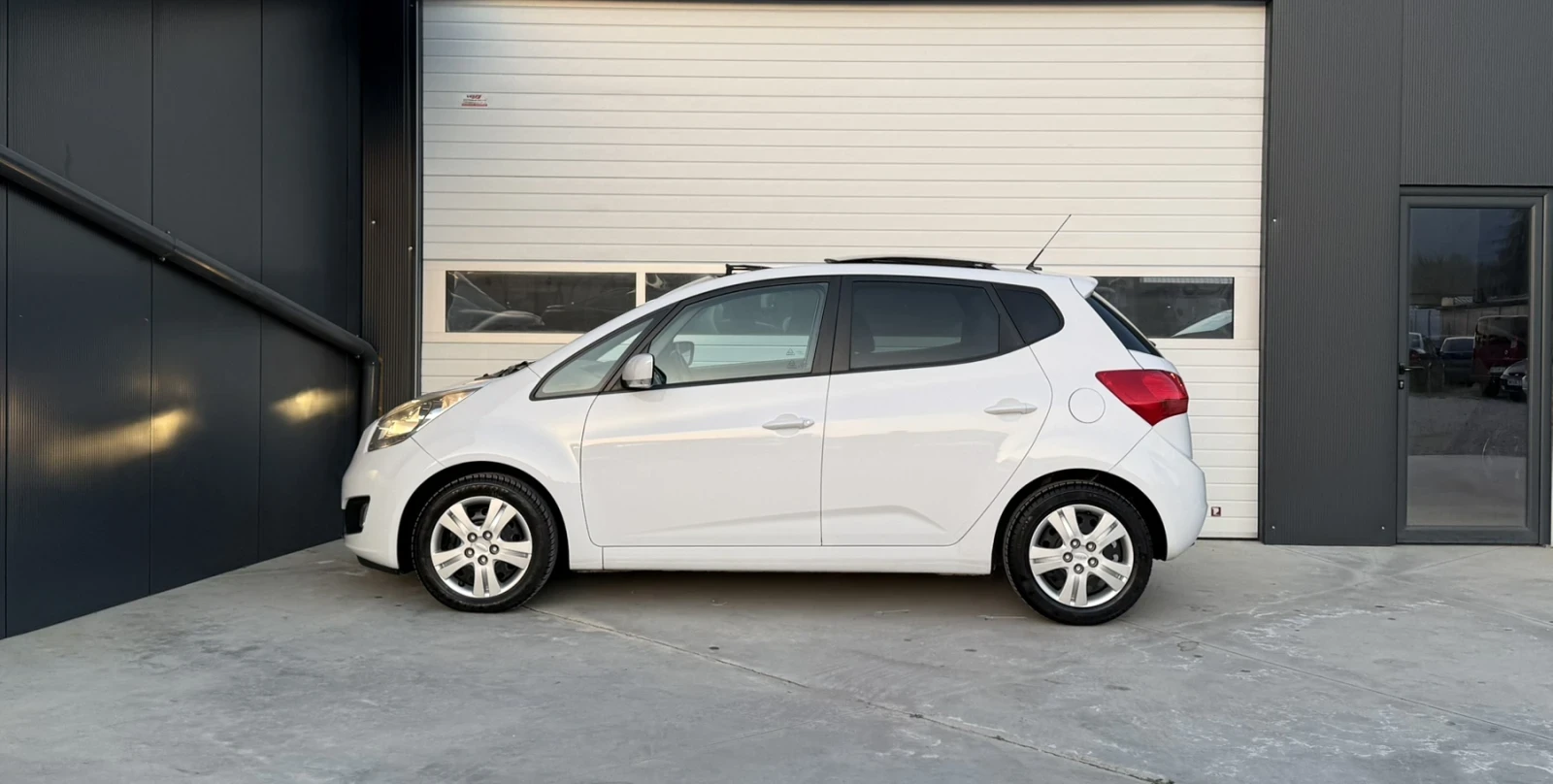 Kia Venga, снимка 4 - Автомобили и джипове - 53827642