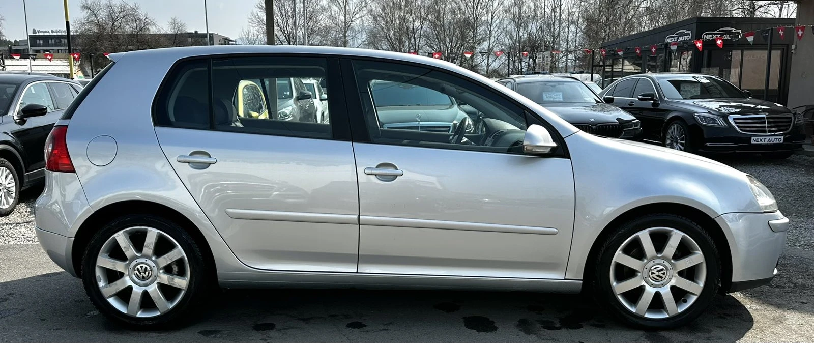 VW Golf 1.9TDI 105HP NAVI CAMERA ПОДГРЕВ, снимка 4 - Автомобили и джипове - 53875424