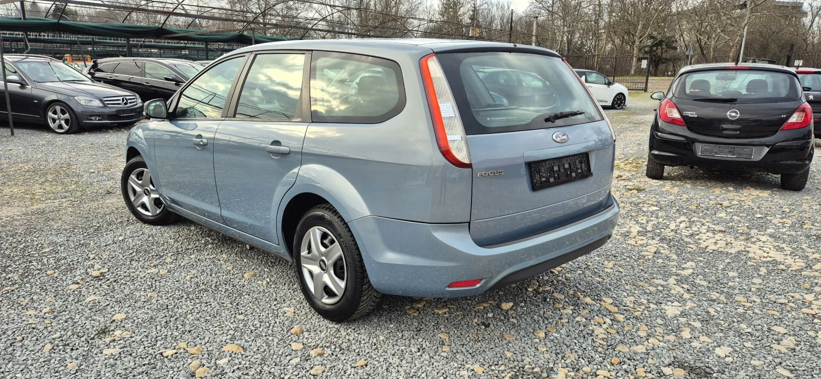 Ford Focus 1.6, снимка 7 - Автомобили и джипове - 53952692