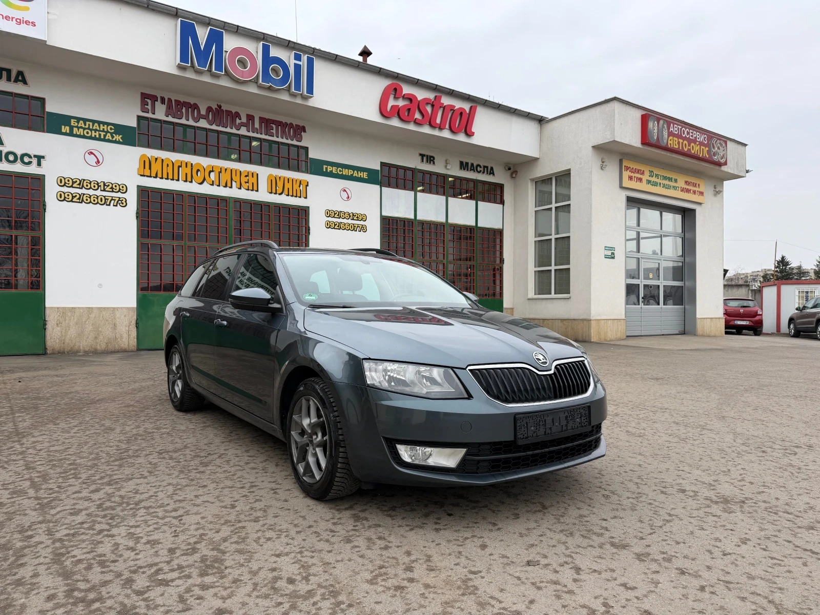 Skoda Octavia 2.0TDI* 150кс* Navi* ТОП СЪСТОЯНИЕ!, снимка 3 - Автомобили и джипове - 54216313