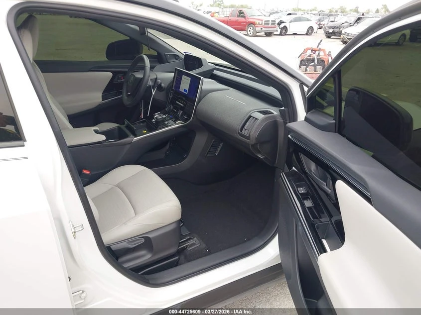 Toyota bZ4X Limited, снимка 5 - Автомобили и джипове - 54379044