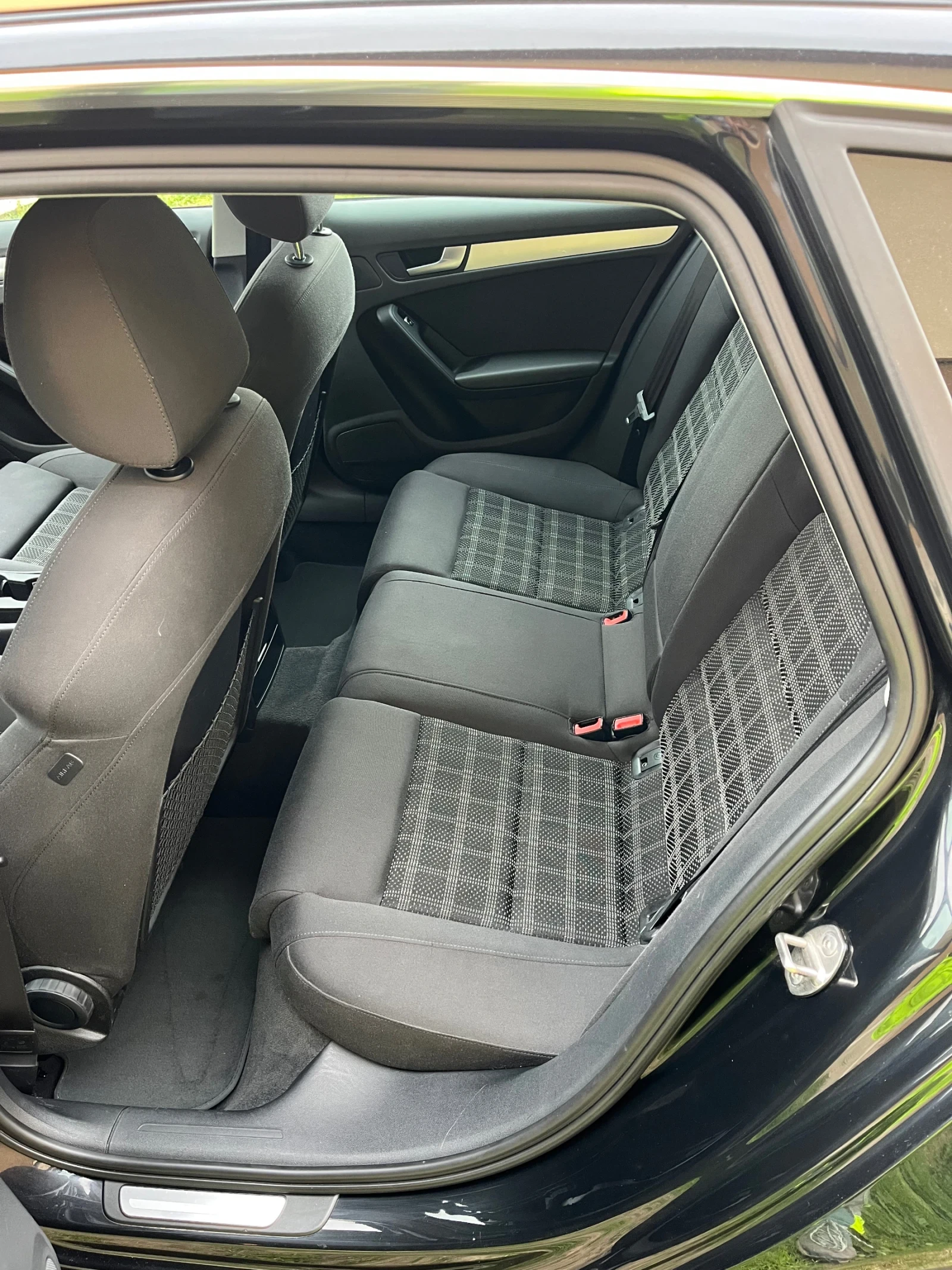 Audi A4 1.8 TFSI, снимка 10 - Автомобили и джипове - 54478291