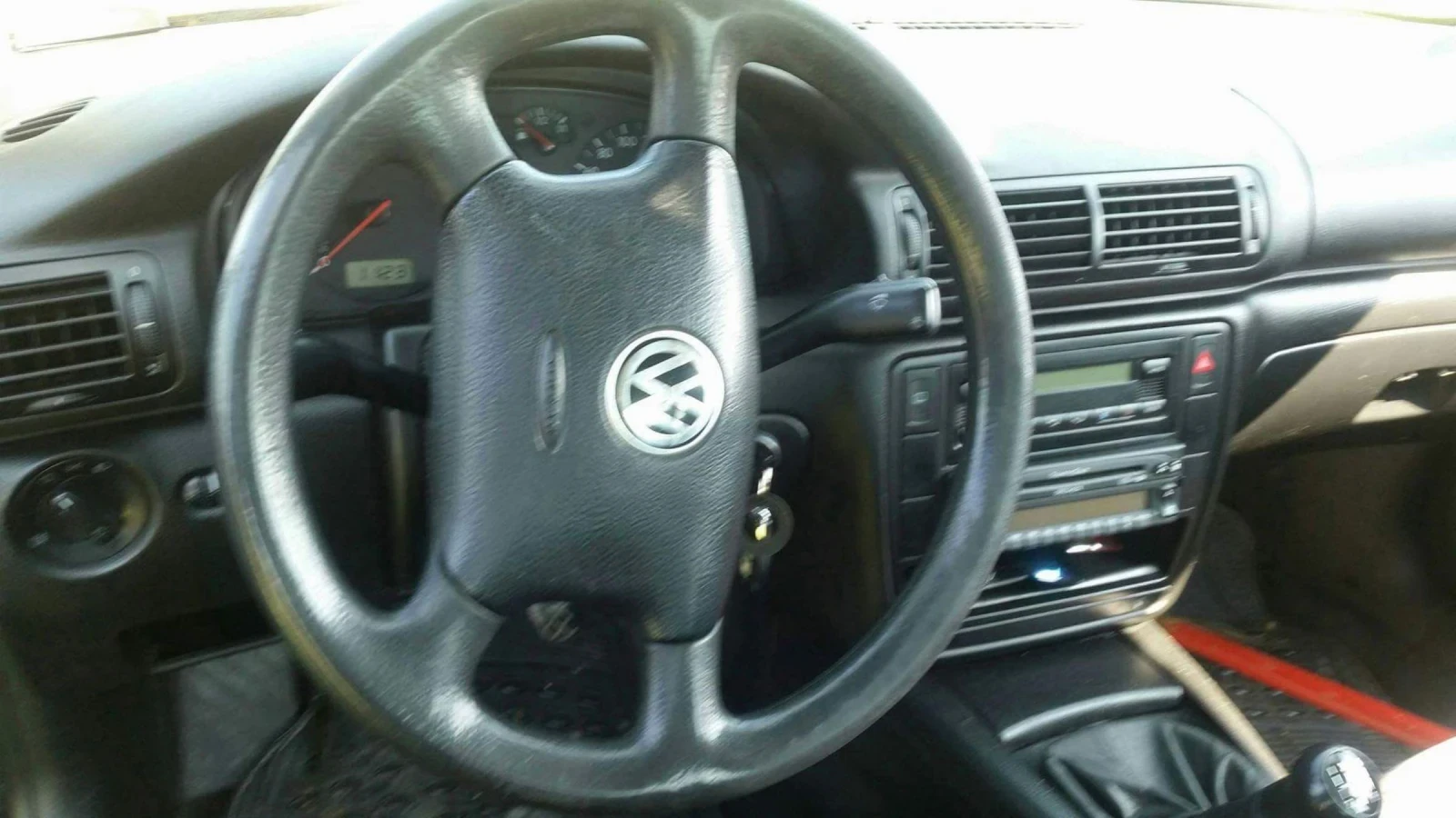VW Passat 1.9tdi, снимка 5 - Автомобили и джипове - 54526829