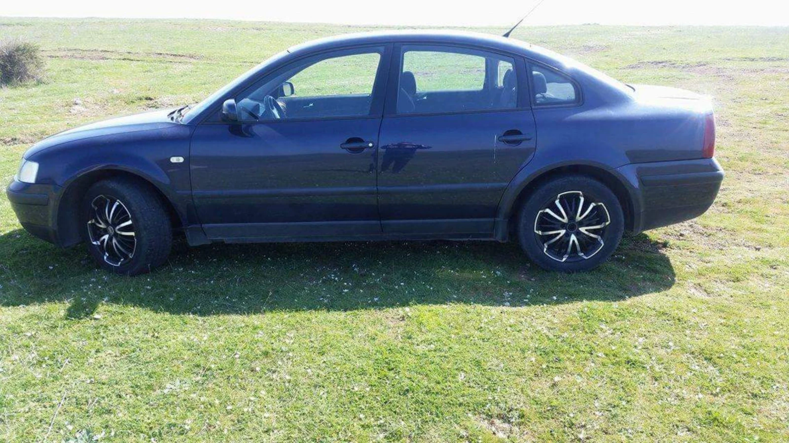 VW Passat 1.9tdi, снимка 4 - Автомобили и джипове - 54526829