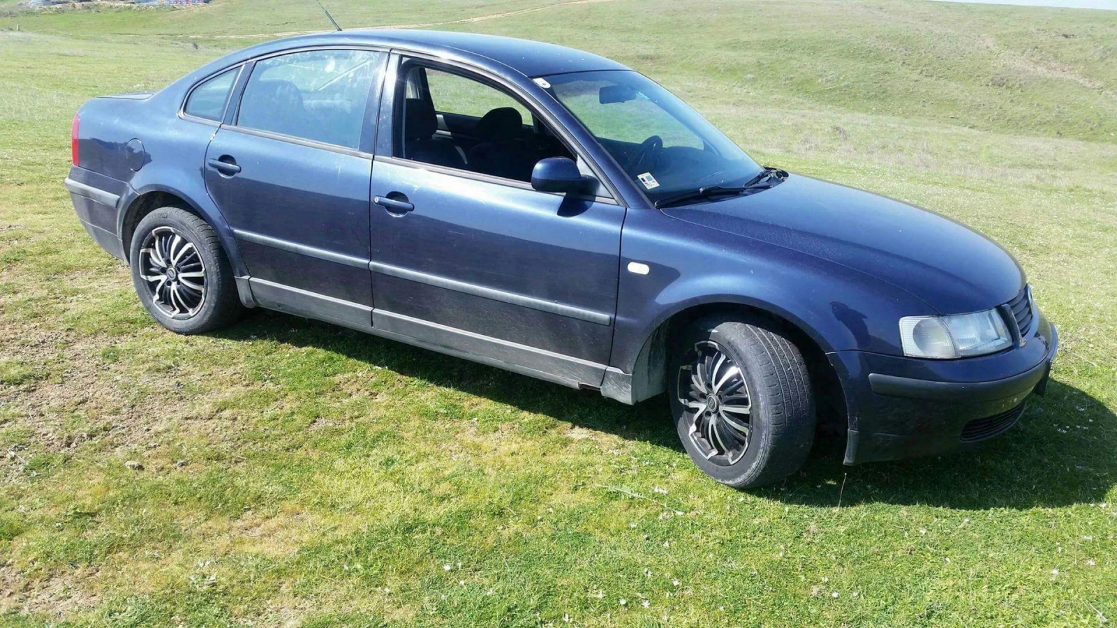 VW Passat 1.9tdi, снимка 2 - Автомобили и джипове - 54526829