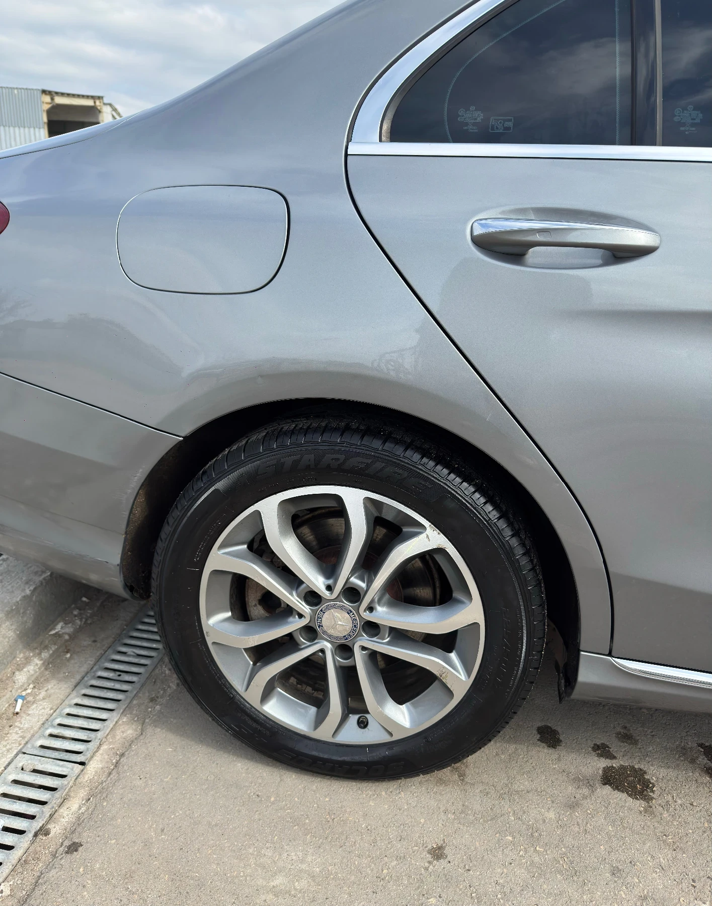 Mercedes-Benz C 300, снимка 3 - Автомобили и джипове - 54735475