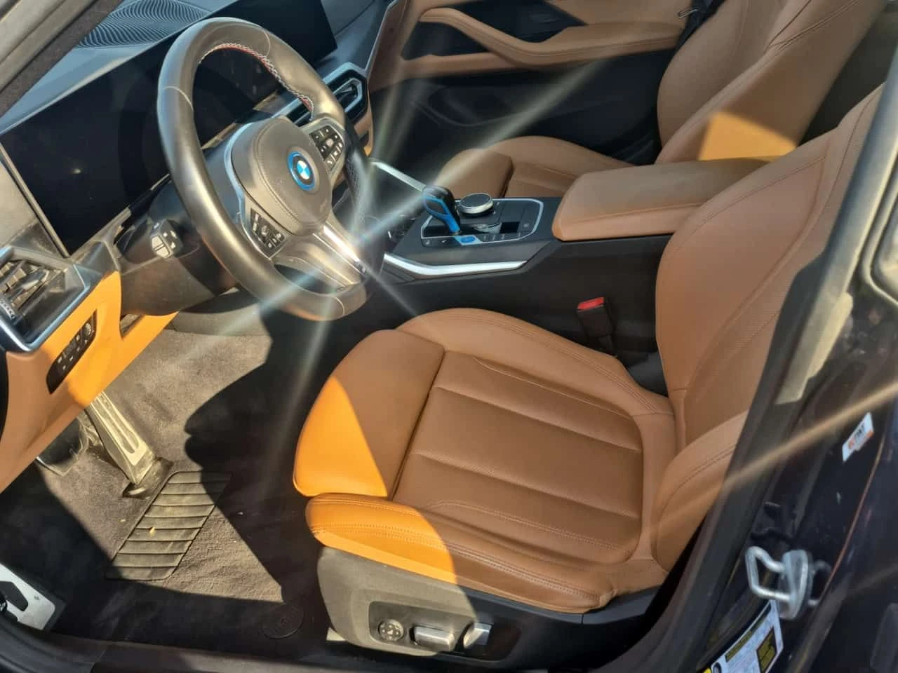 BMW i4 | M50 | ДВА КЛЮЧА | ПОДГРЕВ  | CARFAX | , снимка 2 - Автомобили и джипове - 54877988