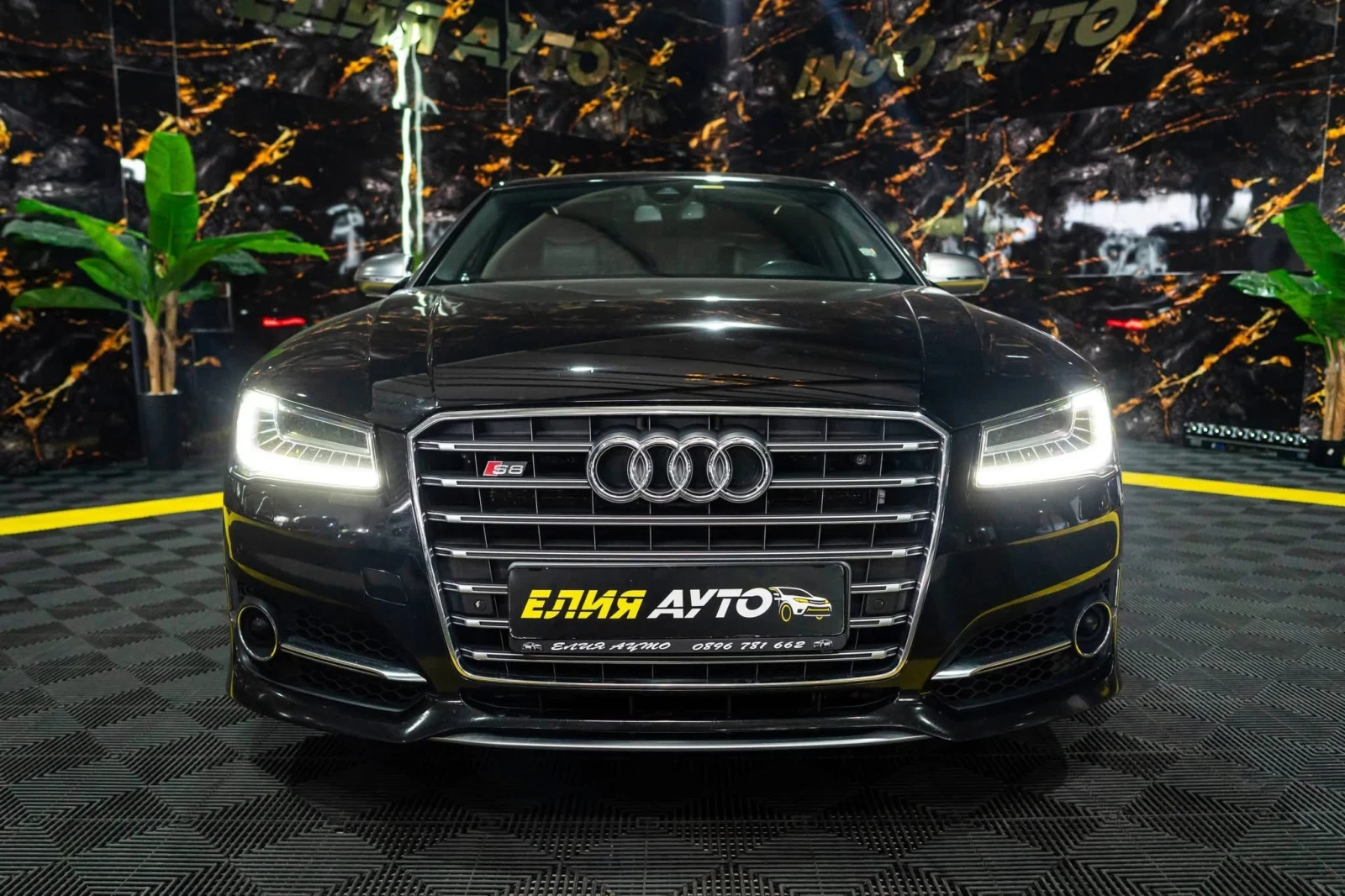 Audi S8 PLUS 780HP MATRIX CARBON B&O ЛИЗИНГ 100% , снимка 3 - Автомобили и джипове - 55160474