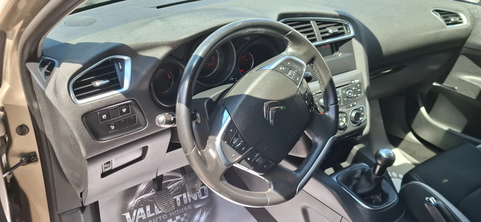 Citroen C4 1.4 VTI 95  Кожен сАлоН С Масаж, снимка 13 - Автомобили и джипове - 55185516
