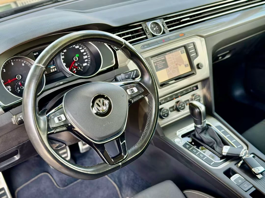 VW Alltrack Passat ALLTRACK 2.0TDI DSG ГЕРМАНИЯ, снимка 8 - Автомобили и джипове - 55213530