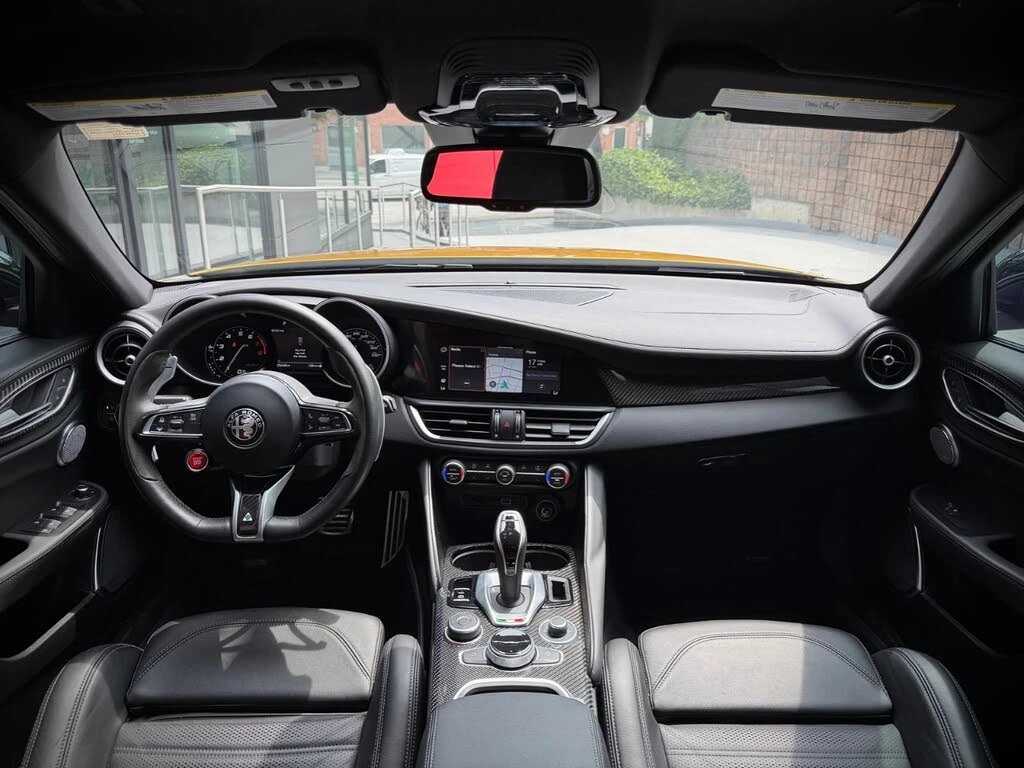 Alfa Romeo Giulia Quadrifoglio, снимка 11 - Автомобили и джипове - 55359697