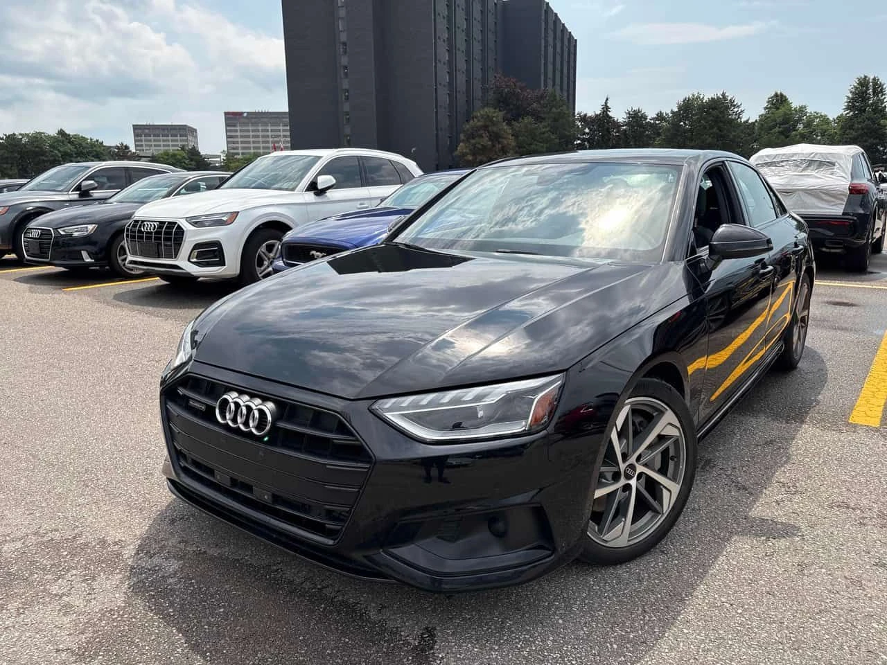 Audi A4 QUATTRO * ГЛАВНО ПРЕДСТАВИТЕЛСТВО НА AUDI* 