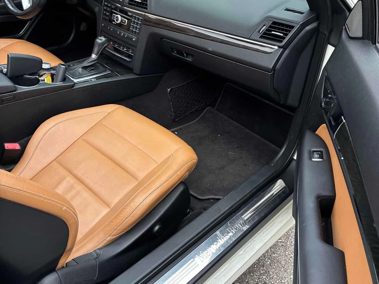 Mercedes-Benz E 350 * CARFAX * ЦЕНА ДО БГ, снимка 10 - Автомобили и джипове - 55646836