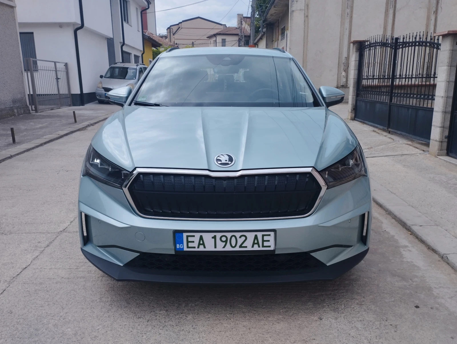 Skoda Enyaq IV 60, снимка 3 - Автомобили и джипове - 55726826