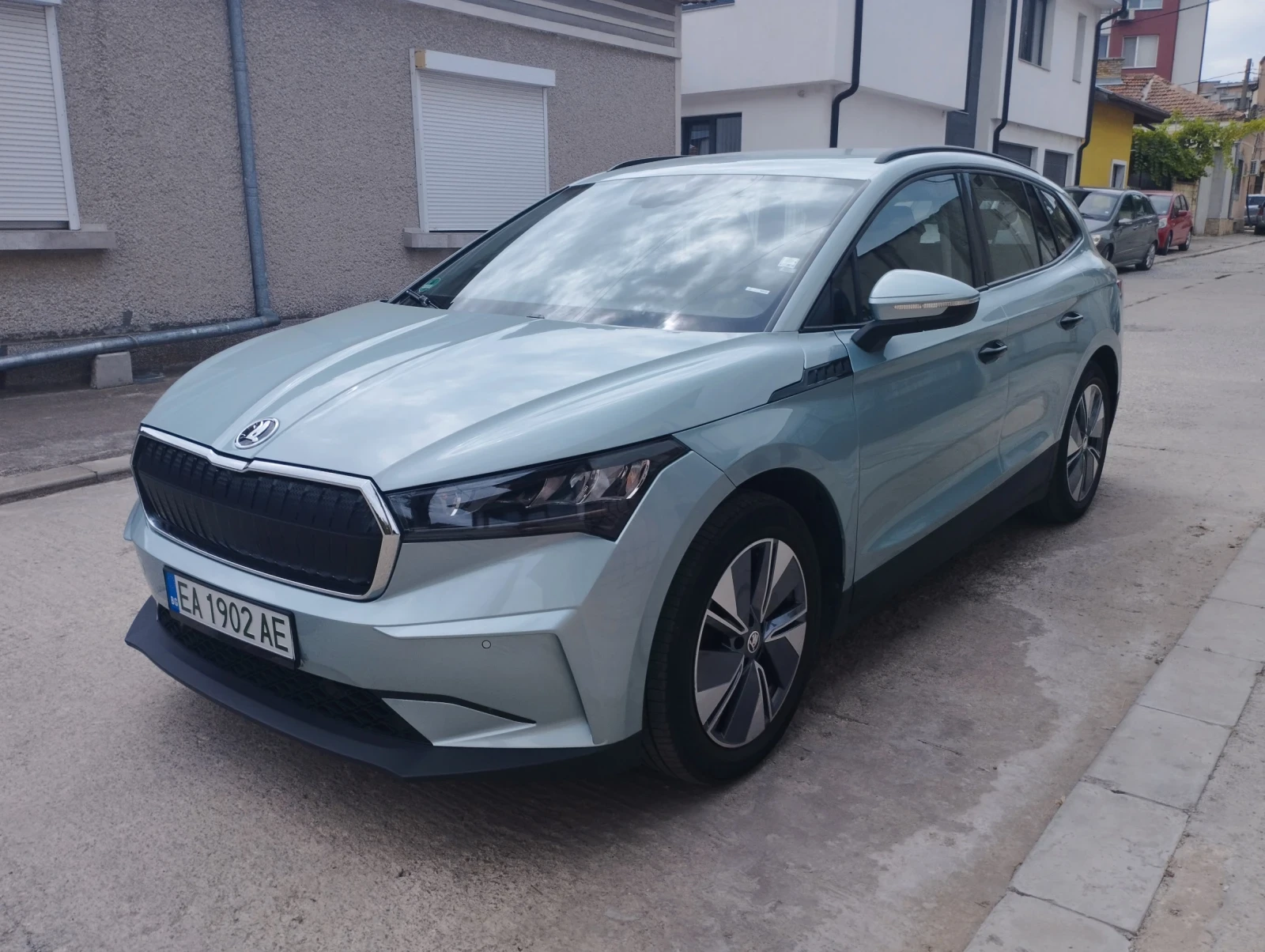 Skoda Enyaq IV 60, снимка 2 - Автомобили и джипове - 55726826