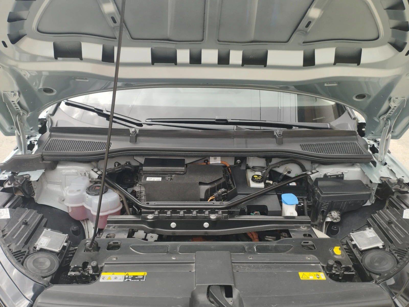 Skoda Enyaq IV 60, снимка 16 - Автомобили и джипове - 55726826