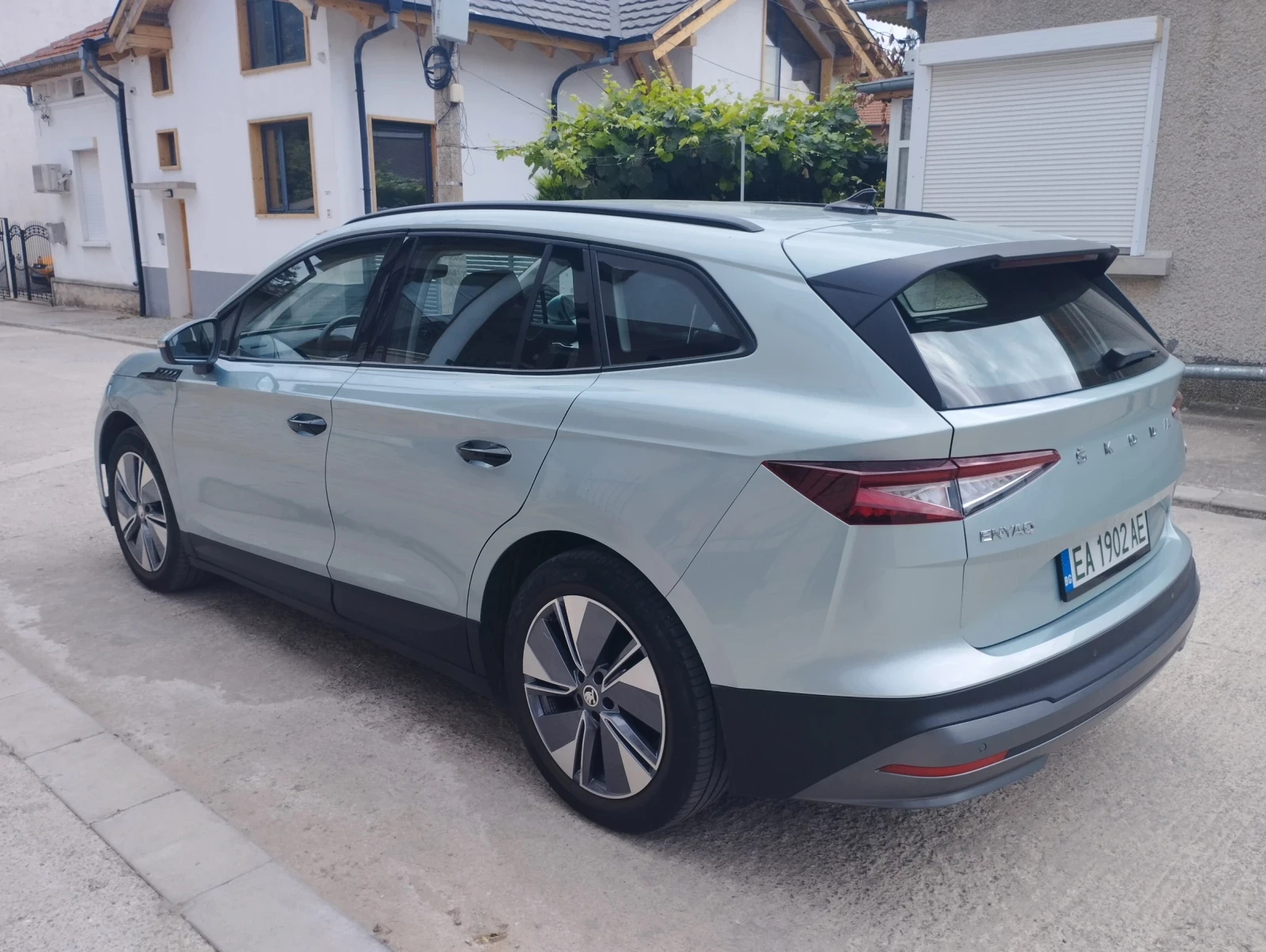 Skoda Enyaq IV 60, снимка 5 - Автомобили и джипове - 55726826