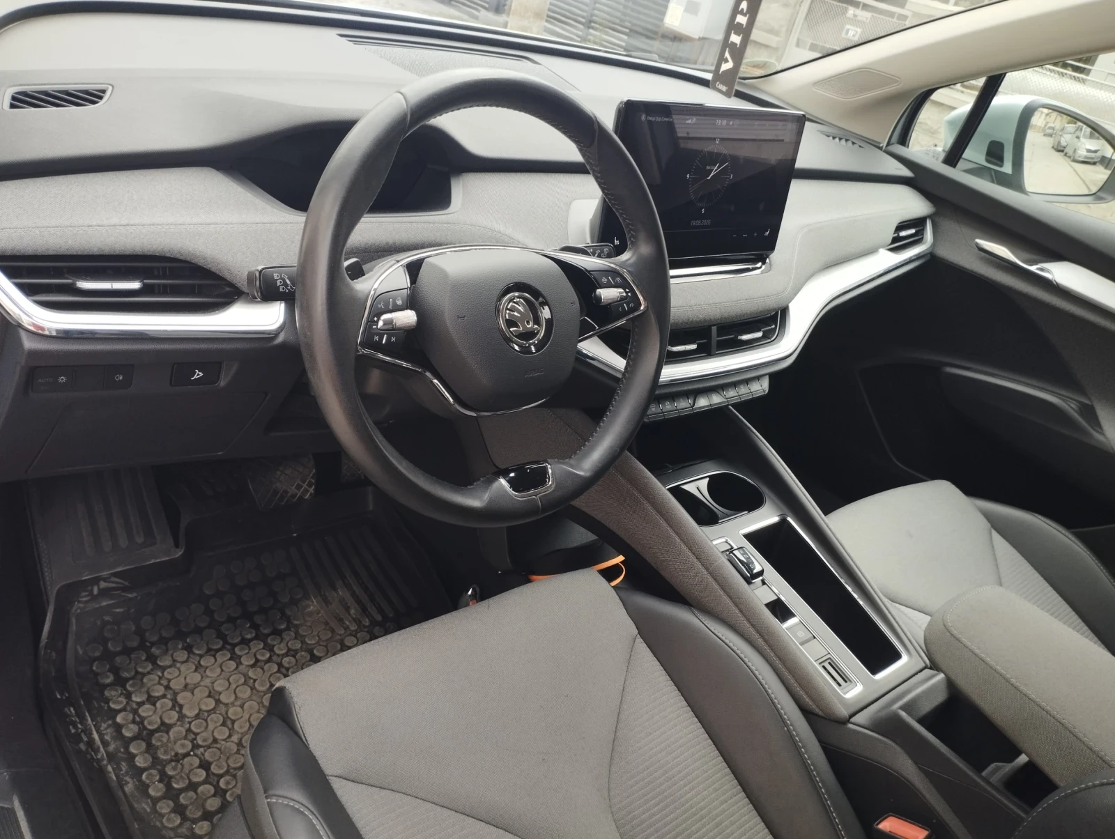 Skoda Enyaq IV 60, снимка 10 - Автомобили и джипове - 55726826