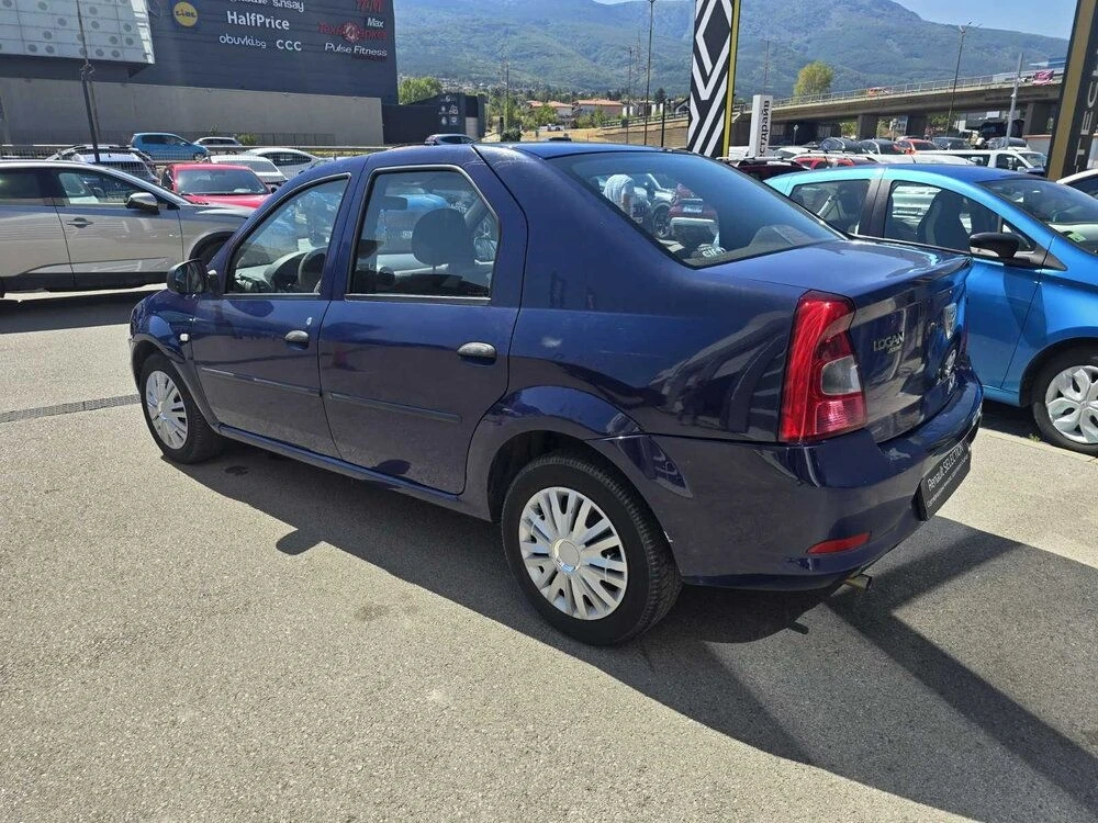 Dacia Logan Ambiance, Пълна сервизна история, Климатик, снимка 4 - Автомобили и джипове - 56147997