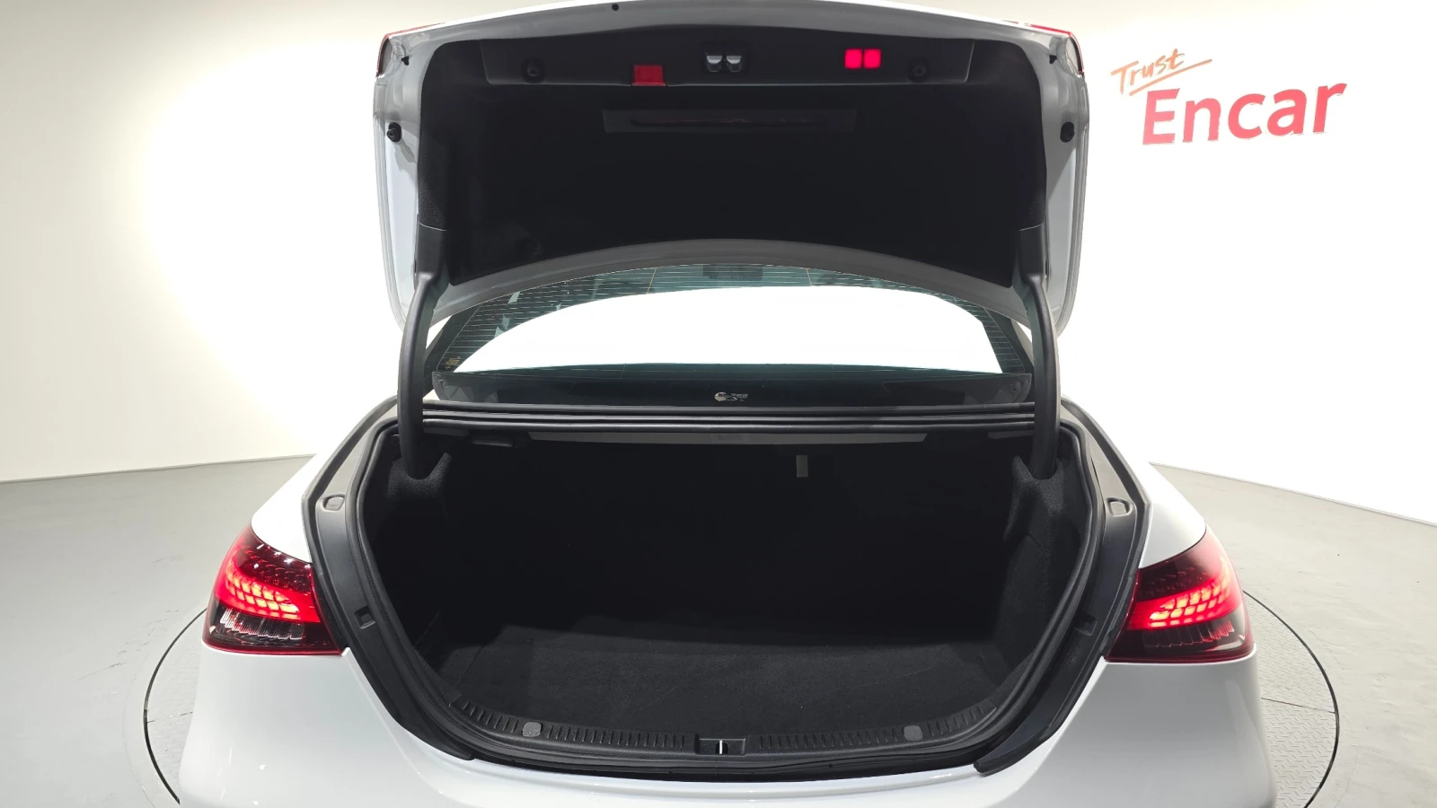 Mercedes-Benz E 350 E350 4MATIC AMG Line | HUD | 360  | ��������� ���� | Mobile.bg � ����������� 17