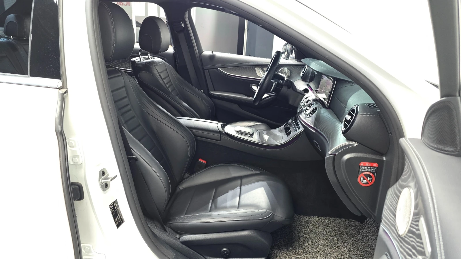 Mercedes-Benz E 350 E350 4MATIC AMG Line | HUD | 360  | ��������� ���� | Mobile.bg � ����������� 10
