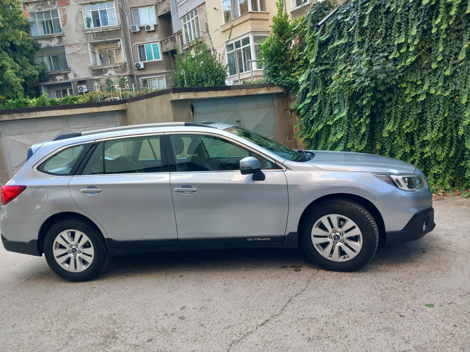 Subaru Outback 2.0 Diesel, снимка 3 - Автомобили и джипове - 56408566