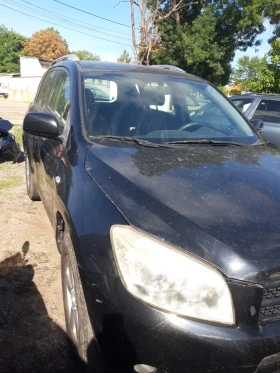 Toyota Rav4 2.2 D4D 136кс НА ЧАСТИ , снимка 3