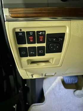 Toyota Land cruiser Чисто нов Гаранция 2031г БРОНИРАН !, снимка 8