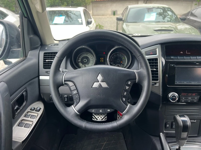 Mitsubishi Pajero 3.2 DI-D LWB, 6+ 1 места, снимка 13 - Автомобили и джипове - 46388972