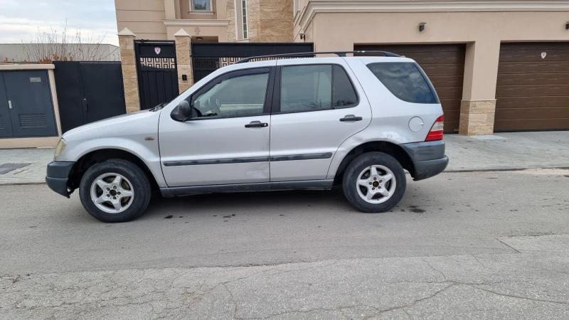 Mercedes-Benz ML 230 АГУ, снимка 5 - Автомобили и джипове - 48140416