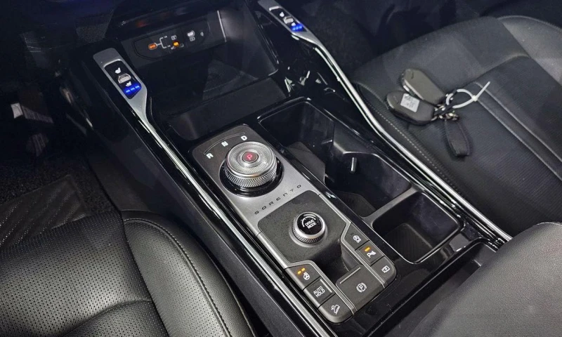 Kia Sorento Gasoline 2.5T 2WD Noblesse, снимка 9 - Автомобили и джипове - 52109786