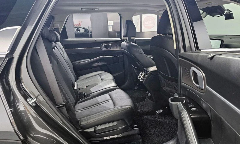 Kia Sorento Gasoline 2.5T 2WD Noblesse, снимка 12 - Автомобили и джипове - 52109786